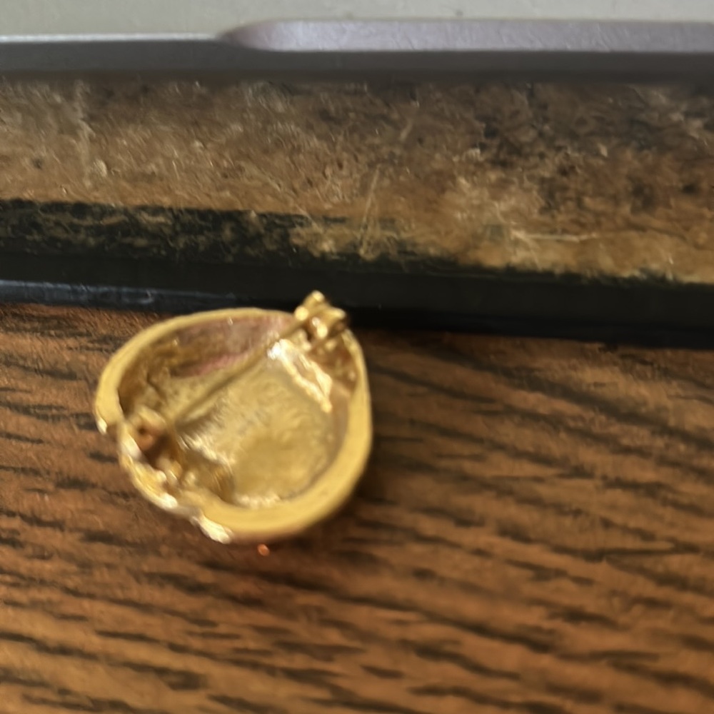 Pin - Picture 3 of 3